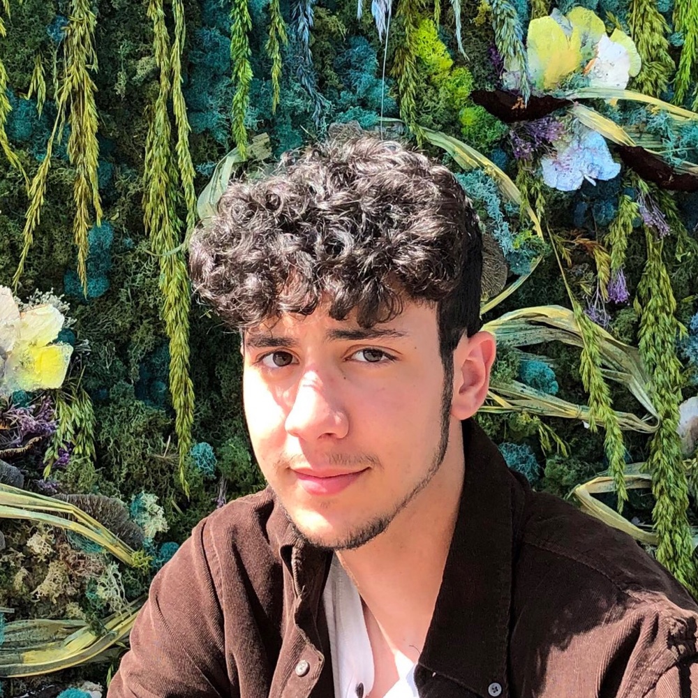 Meet your Posher, Moneer